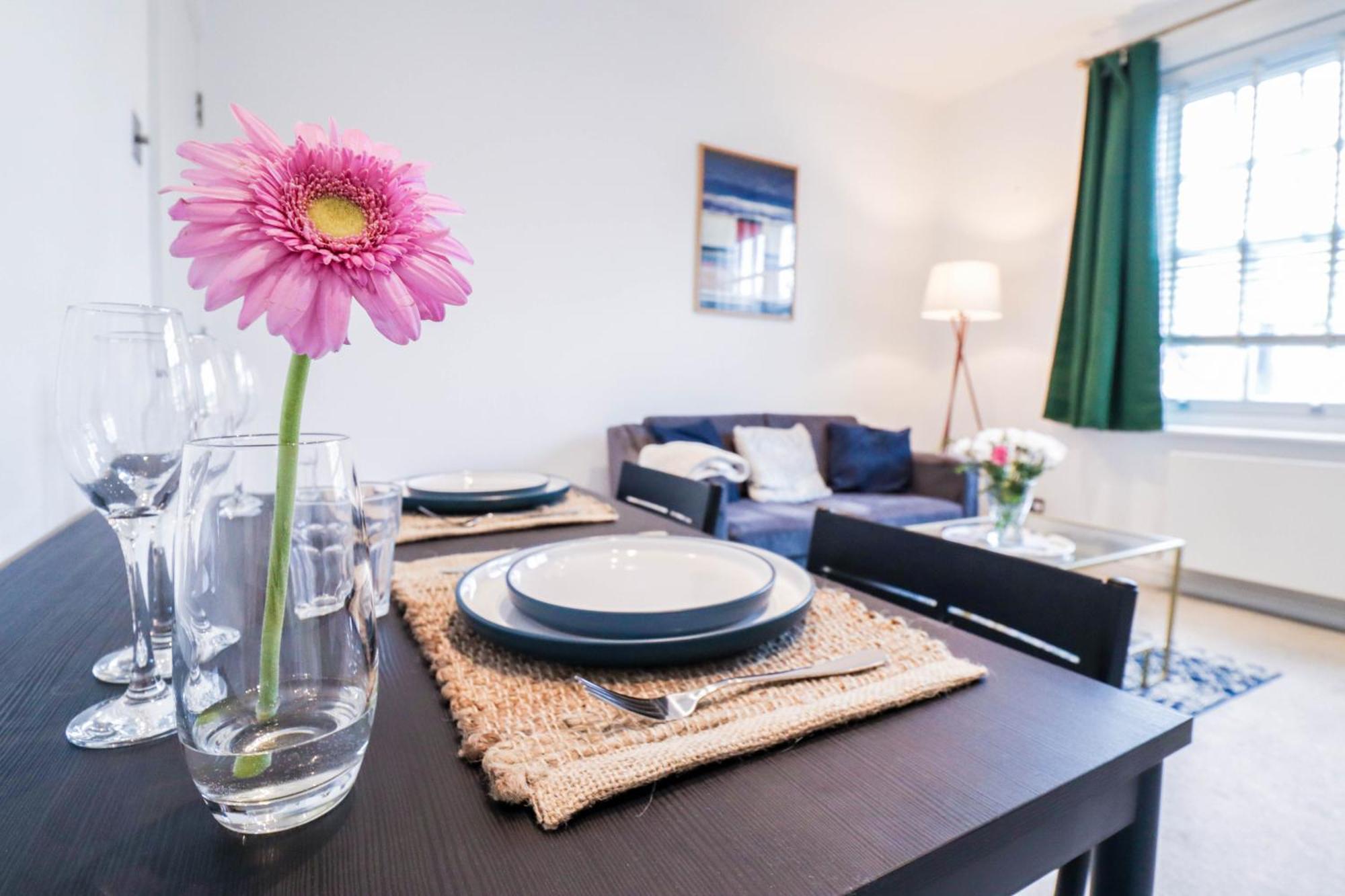 Stylish 1 Bedroom Apartment In Central ลอนดอน ภายนอก รูปภาพ